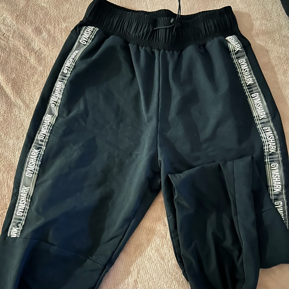 Gym shark wind pant joggers